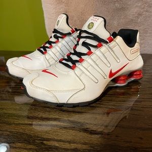 Nike shox red and white